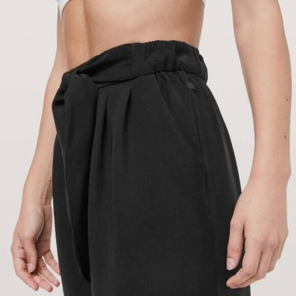 Lululemon Noir Wide Leg Crop Pants Size 6 Belted Waist Black Flowy Workwear S - Picture 11 of 11
